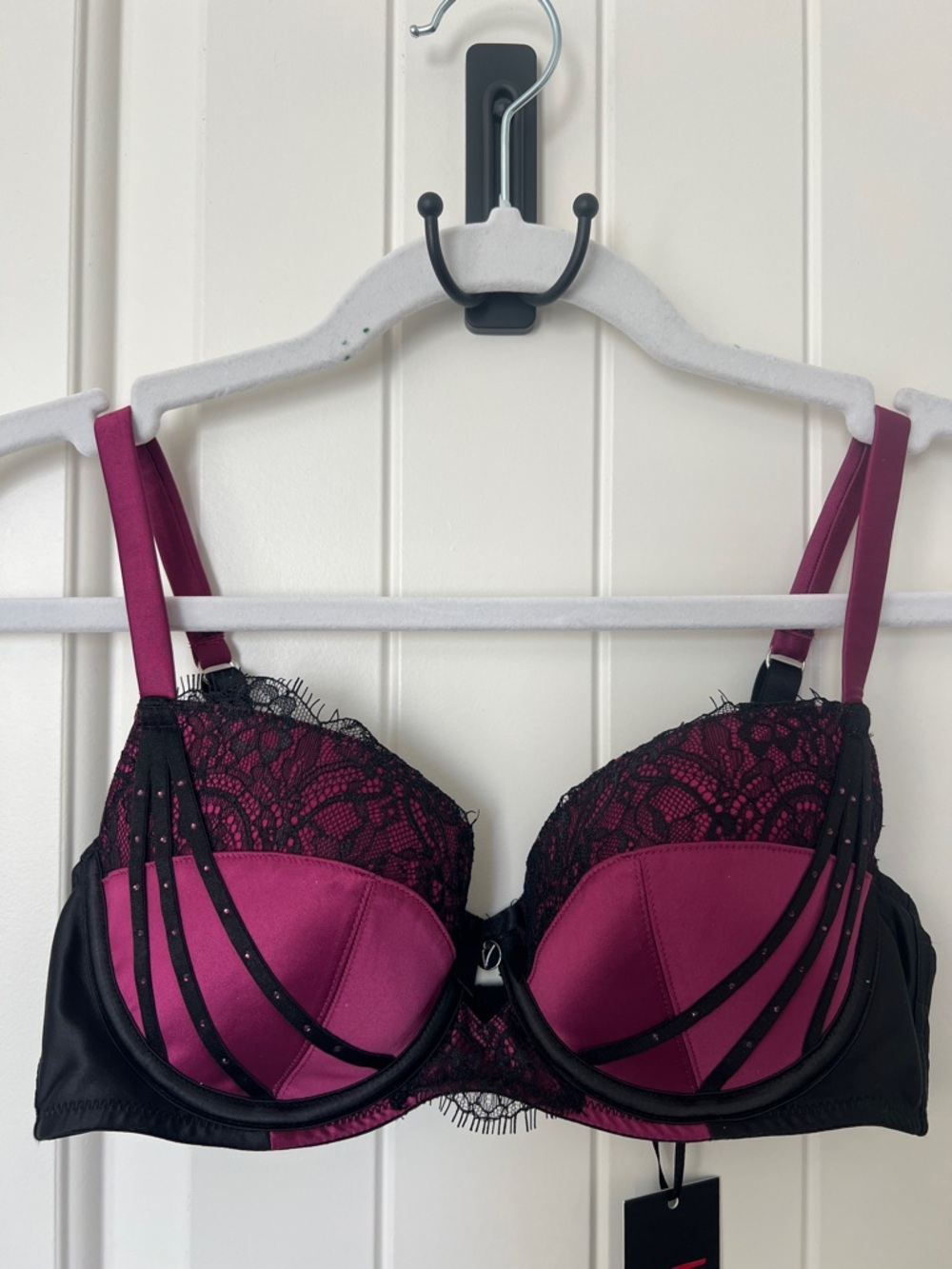 Plunge Lace Bra - 32C